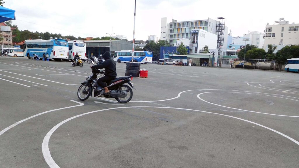 A1バイク免許試験場