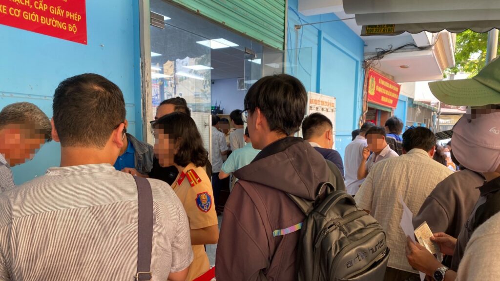 ホーチミン交通運輸局、ベトナム免許証・書換え